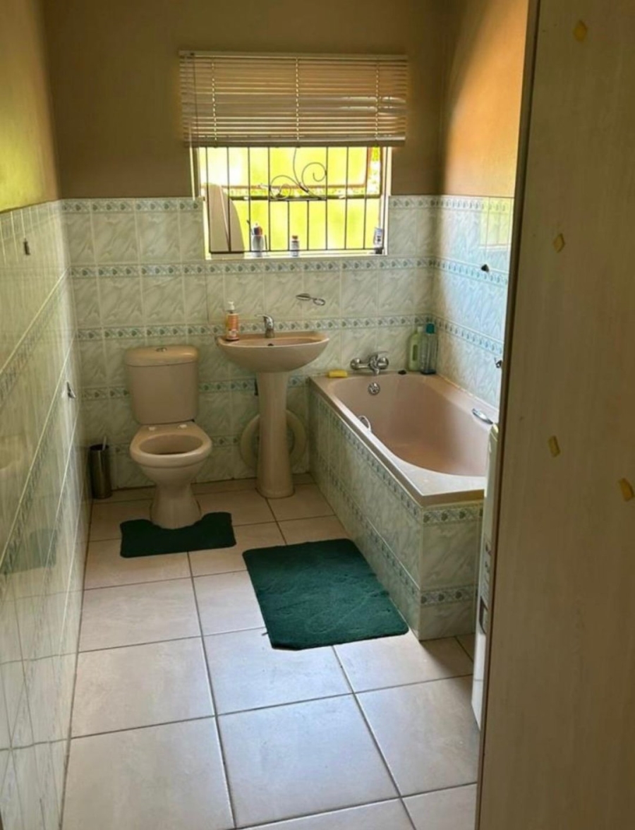 3 Bedroom Property for Sale in Mandela View Free State